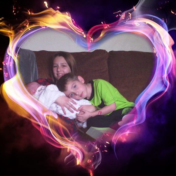 Meet your Posher, Sara - Picture 1 of 1